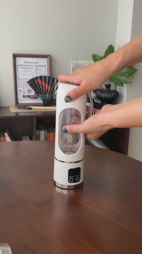 Portable USB Rechargeable Juicer Blender
